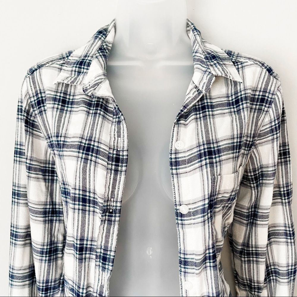 🫐 AMERICAN EAGLE | Blue Plaid Super Soft Cardigan Sweater - Picture 3 of 11